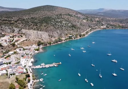 Βιβάρι Αργολίδας: Υπέροχες παραλίες, μια... ανάσα απ' το Ναύπλιο
