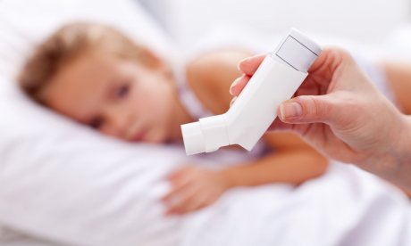Υψηλές θερμοκρασίες: Οι κίνδυνοι για τα παιδιά με άσθμα