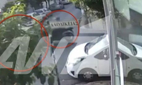 Νίκαια: Βίντεο ντοκουμέντο από το θανατηφόρο τροχαίο - Νεκρός ένας 34χρονος οδηγός μηχανης