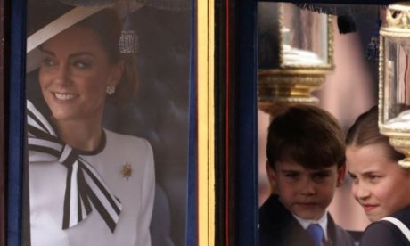 Η πρώτη δημόσια εμφάνιση της Κέιτ Μίντλετον: H πριγκίπισσα της Ουαλίας στο «Trooping the Colour»