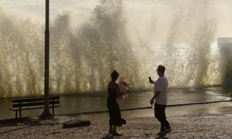 Καιρός: Γιγάντιος αντικυκλώνας «καταπίνει» την Ελλάδα τον Νοέμβρη - Δυσάρεστα νέα για τον μήνα