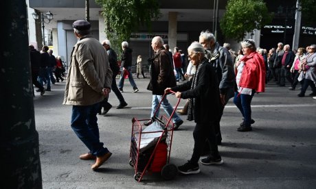 Αύριο τα αναδρομικά στους συνταξιούχους – Ποιους αφορά