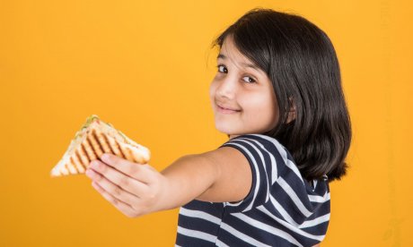 Πόσες θερμίδες έχει ένα τοστ (τυρί με γαλοπούλα ή ζαμπόν)