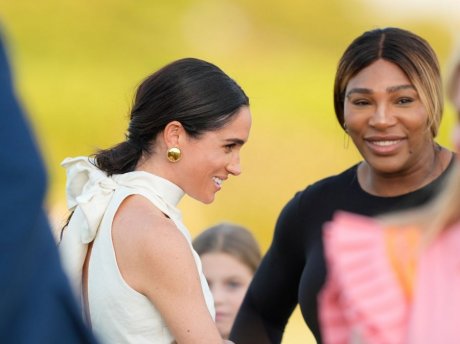 Στο βίντεο με τη «θεία» Serena [Williams] που μοιράστηκε η Meghan, πρωταγωνίστρια ήταν η Lilibet