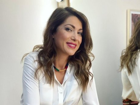 «Porto Leone: Στη γειτονιά με τα κόκκινα φανάρια»: Το all star καστ και η επιστροφή Ρένεση στην TV