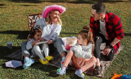 Λένια Πετρούνια: Τα cute βίντεο που δημοσίευσαν οι γονείς της με αφορμή την ονομαστική της γιορτή