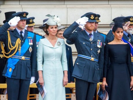 Η στιγμή που ο πρίγκιπας William λειτούργησε ως ασπίδα μεταξύ Kate και Meghan σύμφωνα με ειδικό
