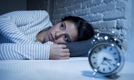Ξυπνάτε 3-5 τα ξημερώματα χωρίς ξυπνητήρι; Το σώμα σας κάτι προσπαθεί να σας πει 