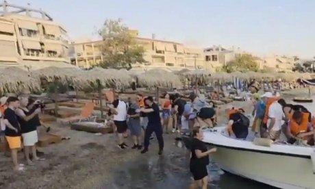 Νέα Στύρα: Μπαράζ ερωτημάτων για την πρόσκρουση του πλοίου – «Πρόκειται για ανθρώπινο σφάλμα»