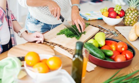 Η καθημερινή συνήθεια που μπορεί να μειώσει τη χοληστερόλη σας