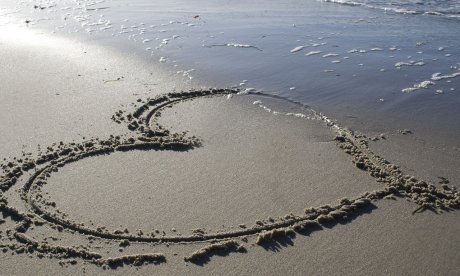 Καλοκαιρινό love story ήταν και πάει γι αυτά τα ζώδια... Μην ελπίζεις τσάμπα