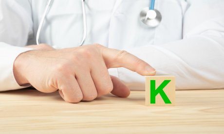 Βιταμίνη Κ: Από ποιες νευροεκφυλιστικές παθήσεις μάς προστατεύει