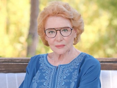Μάρω Κοντού: «Αισθάνομαι 48 με 53. Θέλω να φύγω στον ύπνο μου, σε έναν χορό επάνω ή στην μπιρίμπα»