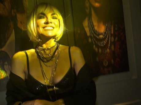 Αγνώριστη η Μαρία Σολωμού με το νέο εκρηκτικό ξανθό french bob -Δείτε τη μεταμόρφωσή της