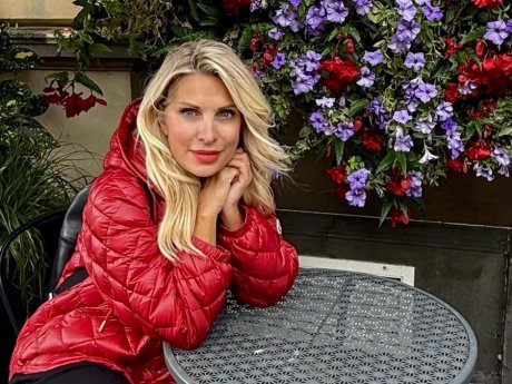 Η Ελένη Μενεγάκη γίνεται σήμερα 56 χρονών και ζει μία άλλη ζωή: Πόσο μας λείπει από την TV;