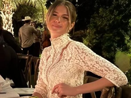 Αμαλία Κωστοπούλου: Τα πλάνα από το πάρτι στο Τέξας μετά τον γάμο και το ρομαντικό, vintage «νυφικό»