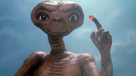 Σε άλλα νέα ετοιμαστείτε γιατί μπορεί και να καταφθάνουν εξωγήινοι