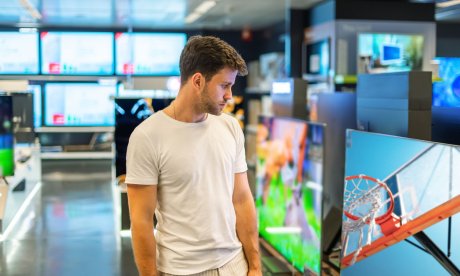 Αξίζει τελικά μια Ultra-HD TV; Οι επιστήμονες μέτρησαν το όριο ανάλυσης του ανθρώπινου ματιού