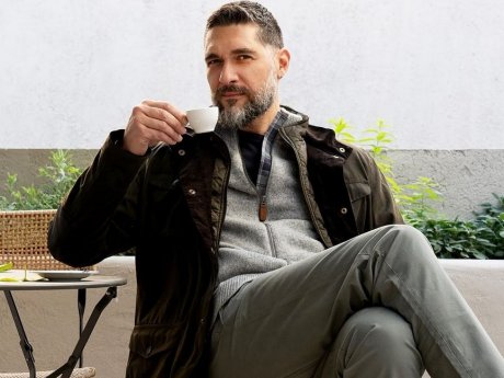 Πάνος Ιωαννίδης: Η σπάνια φωτογραφία με τον γιο του και το ιδιαίτερο μανιτάρι που βρήκαν