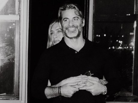 Η 1η official ανάρτηση της Jennifer Aniston με τον Jim Curtis έχει το «like» και του Justin Theroux