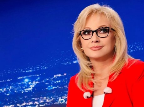 Το δύσκολο «αντίο» της Νικολούλη στη μαμά της & τα μηνύματα Αρναούτογλου και τηλεοπτικών προσώπων