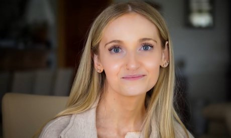 25χρονη εκλιπαρεί να την αφήσουν να πεθάνει: Η τρομακτική ασθένεια και η ζωή της με αυτή