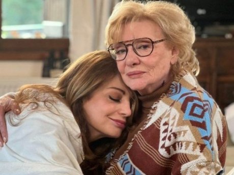 Ενας χωρισμός και ο ξαφνικός γάμος της Μάρως Κοντού στη Γη της ελιάς