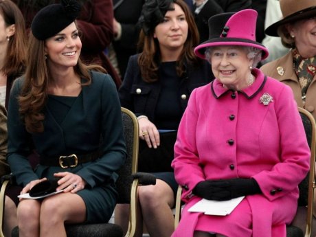 To κομπλιμέντο που έκανε πάντα η βασίλισσα Ελισάβετ στην Kate Middleton