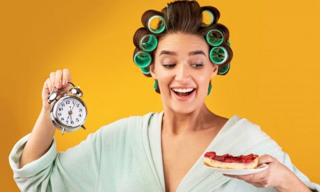 Πρέπει να τρώμε βραδινό νωρίτερα τον χειμώνα; Έχει μεγαλύτερη σημασία απ ό,τι νομίζετε