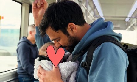 Ανδρέας Γεωργίου: Η τρυφερή φωτογραφία με τη μικροσκοπική γυναίκα της ζωής του