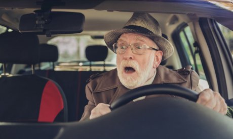 Τα πρώτα σημάδια γνωστικής εξασθένησης φαίνονται στην οδήγηση – Τι παρατηρείται