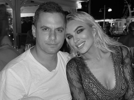 Ο άγνωστος Παναγιώτης Κουτσουμπής και τα βίντεο που έγιναν viral στο ΤikToK με τον Ηλία Βρεττό