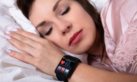 Πώς να κοιμάστε για να μειώσετε την υπέρταση