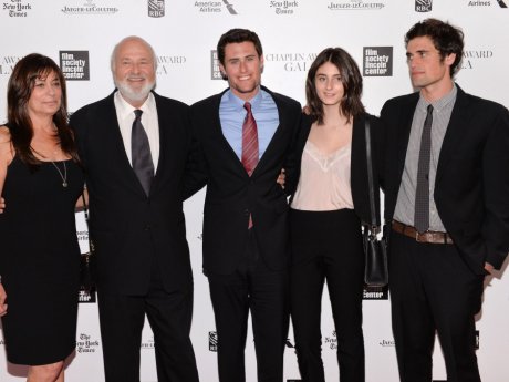 Συνέλαβαν τον γιο του Rob Reiner: Ο καυγάς σε πάρτι και τα ποστ των διασήμων για την απώλειά του