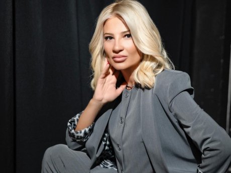 Ο διασυρμός περιμένοντας μία καταγγελία κακοποίησης και το εύστοχο σχόλιο της Φαίης Σκορδά