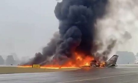 Συντριβή ιδιωτικού τζετ στις ΗΠΑ: Νεκροί όλοι οι επιβαίνοντες - Βίντεο