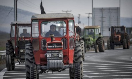 Κλιμάκωση των κινητοποιήσεων αποφάσισαν οι αγρότες - Κλείσιμο και των παρακαμπτήριων οδών αύριο
