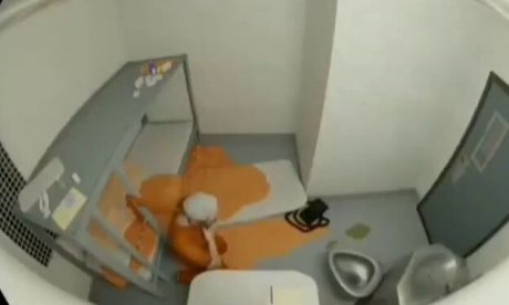 Σάλος με το «βίντεο αυτοκτονίας» του Τζέφρεϊ Επστάιν - Κατέβηκε άρον άρον