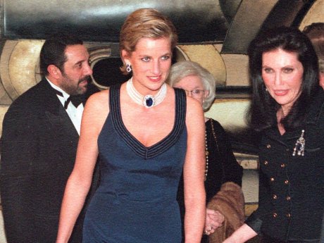 10 φορές που η Πριγκίπισσα Diana απέδειξε ότι είναι η απόλυτη μούσα των γιορτών