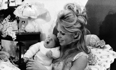 Μπριζίτ Μπαρντό: Η ταραχώδης σχέση με τον γιο της - Από τη μισητή εγκυμοσύνη στη συμφιλίωση