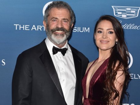 Ο χωρισμός του Mel Gibson από τη Rosalind Ross έγινε γνωστός λίγο πριν ο ηθοποιός κλείσει τα 70