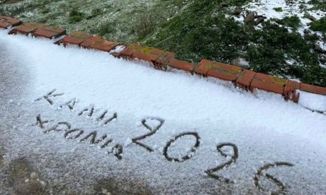 Χιόνια στα νησιά: «Είδαν άσπρη μέρα» Νάξος, Τήνος, Σαμοθράκη, Λήμνος