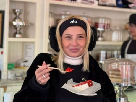 Η Φαίη Σκορδά στη Νέα Υόρκη: Οι φωτογραφίες και το μήνυμά της για την αγάπη