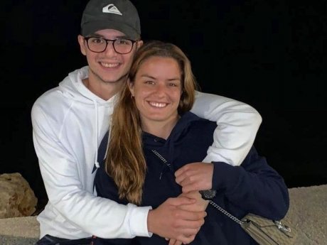 Μαρία Σάκκαρη - Κωνσταντίνος Μητσοτάκης: Το μονόπετρο στο βίντεο και οι φήμες για γάμο το 2027