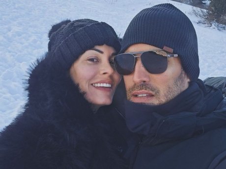 Από τις Άλπεις μέχρι την Αργεντινή οι Κορινθίου, Τούνη, Οικονομάκου υποδέχτηκαν το 2026 full in love