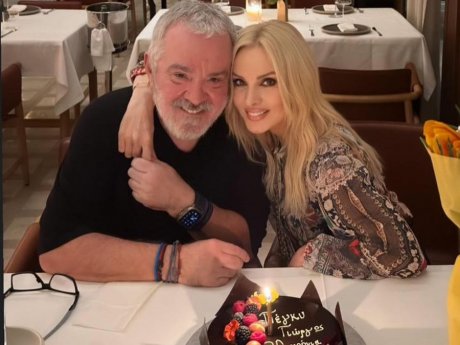 Η Πέγκυ Ζήνα γιορτάζει 30 χρόνια με τον Γιώργο Λύρα- Η 14χρονη Ηλέκτρα, το σπίτι στη Βούλα, το νόημα