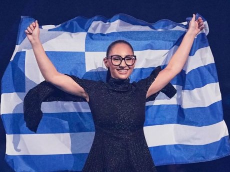 Η Κλαυδία βρήκε τη σωσία της και οι νικητές της Eurovision του 2008 επιστρέφουν