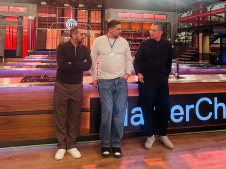 Όταν η ελληνική τηλεόραση γίνεται τοξική, το MasterChef επιμένει να είναι ομάδα (και μπράβο του!)