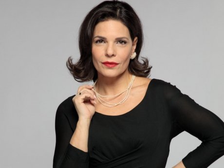 Η Μαρίνα Ασλάνογλου κάνει σκόνη και θρύψαλα το Porto Leone: Τα πρώτα πλάνα της καταστροφής