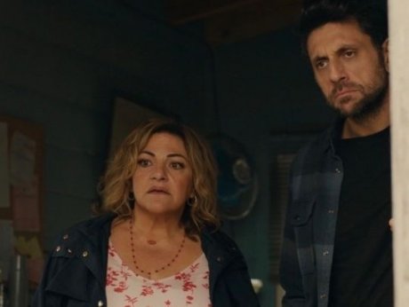 14 χρόνια μετά το Κάτω Παρτάλι, η Βίκυ Σταυροπούλου κάνει Κάπινγκ με τον Γιώργο Χρυσοστόμου